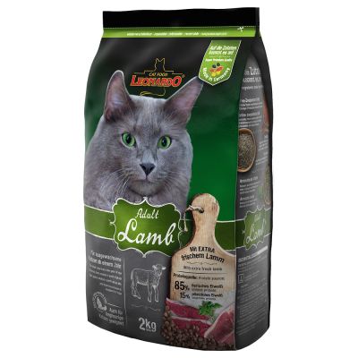 Leonardo-adult-lamb-con-cordero.jpg